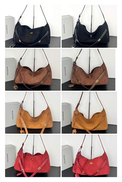 Picture of Balenciaga Handbags _SKUfw212412619fw